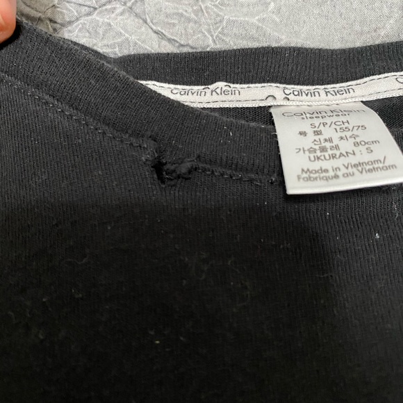 Calvin Klein Black Tee - Picture 3 of 4